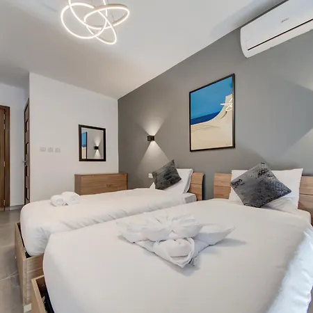 Kuya Duplex Penthouse With Private Heated Pool And Views By Haven And Keys Malta 아파트