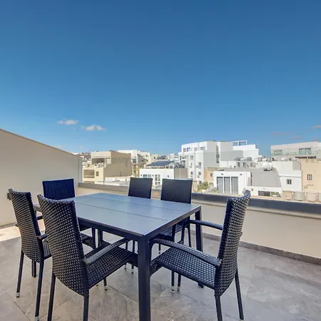 Kuya Duplex Penthouse With Private Heated Pool And Views By Haven And Keys Malta 아파트 *