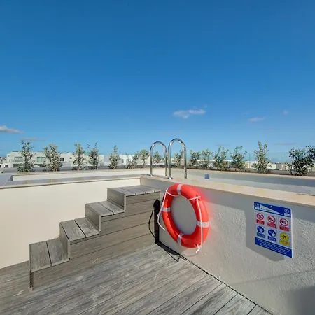 Kuya Duplex Penthouse With Private Heated Pool And Views By Haven And Keys Malta *