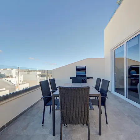 Kuya Duplex Penthouse With Private Heated Pool And Views By Haven And Keys Malta Apartment