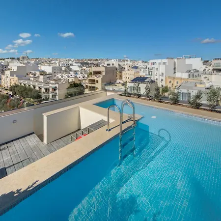 アパート Kuya Duplex Penthouse With Private Heated Pool And Views By Haven And Keys Malta *