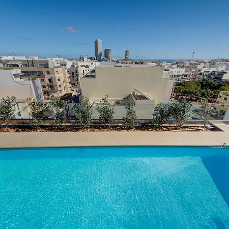 Kuya Duplex Penthouse With Private Heated Pool And Views By Haven And Keys Malta * Is-Swieqi