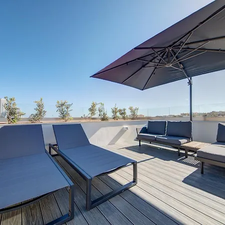 アパート Kuya Duplex Penthouse With Private Heated Pool And Views By Haven And Keys Malta Is-Swieqi