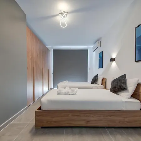 Kuya Duplex Penthouse With Private Heated Pool And Views By Haven And Keys Malta Apartment *