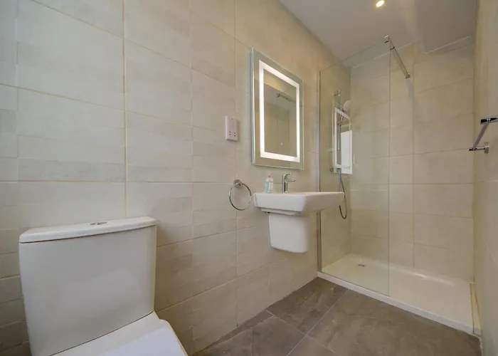 アパート Kuya Duplex Penthouse With Private Heated Pool And Views By Haven And Keys Malta Is-Swieqi