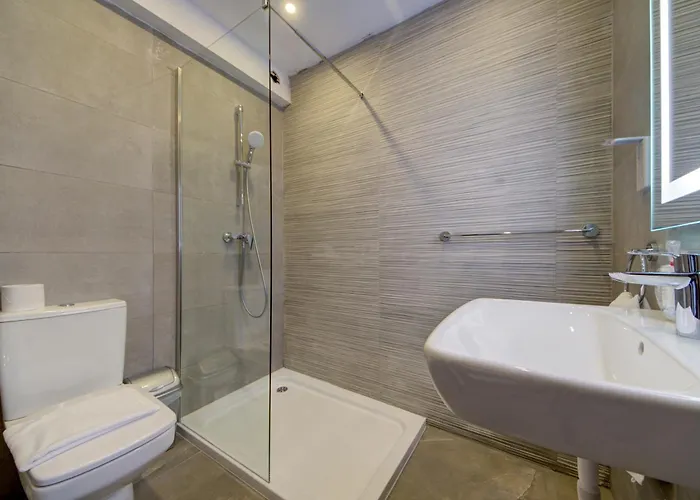 Kuya Duplex Penthouse With Private Heated Pool And Views By Haven And Keys Malta *