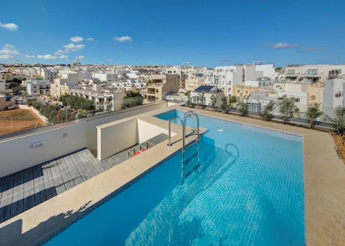 アパート Kuya Duplex Penthouse With Private Heated Pool And Views By Haven And Keys Malta *