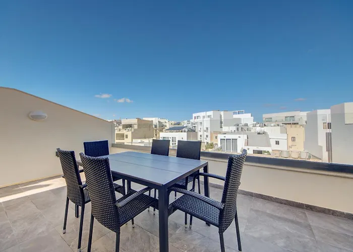 Kuya Duplex Penthouse With Private Heated Pool And Views By Haven And Keys Malta アパート *