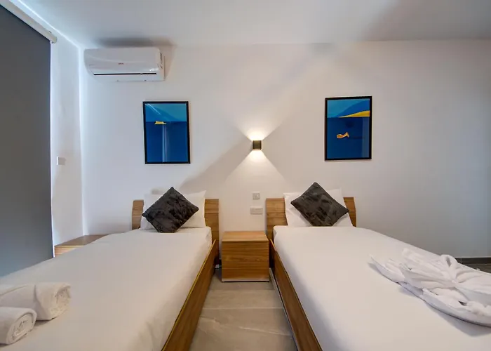 Kuya Duplex Penthouse With Private Heated Pool And Views By Haven And Keys Malta アパート Is-Swieqi